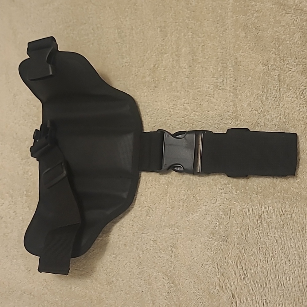 Tactical drop leg platform